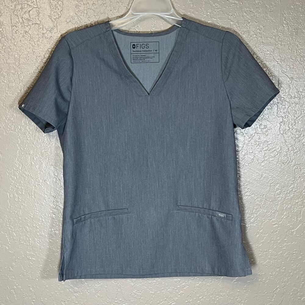 FIGS technical collection gray scrub top XS